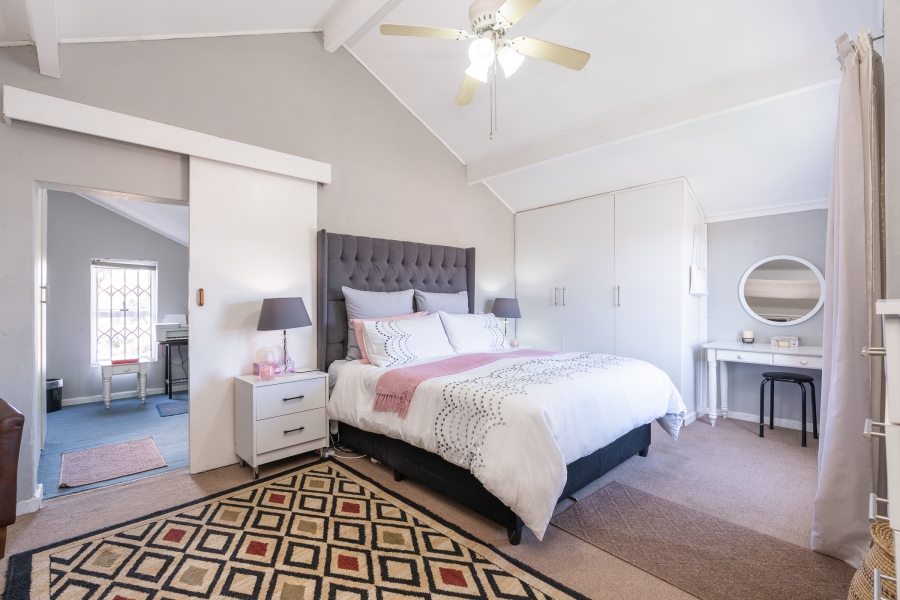 4 Bedroom Property for Sale in Thornton Western Cape